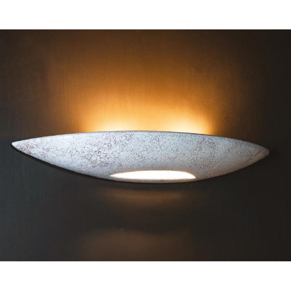 feher keramia fali design lampa mediterran rusztikus narancssarga vilagitas vakolat surlofeny burkolat fal belteri nappali lepcsohaz felujitas nyaralo balaton.jpg
